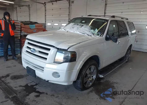2010 Ford Expedition Limited z USA, uszkodzony, nr VIN 1FMJU2A5XAEA34462